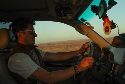 Driving through the Sahara overland overlanding in the sandstorm