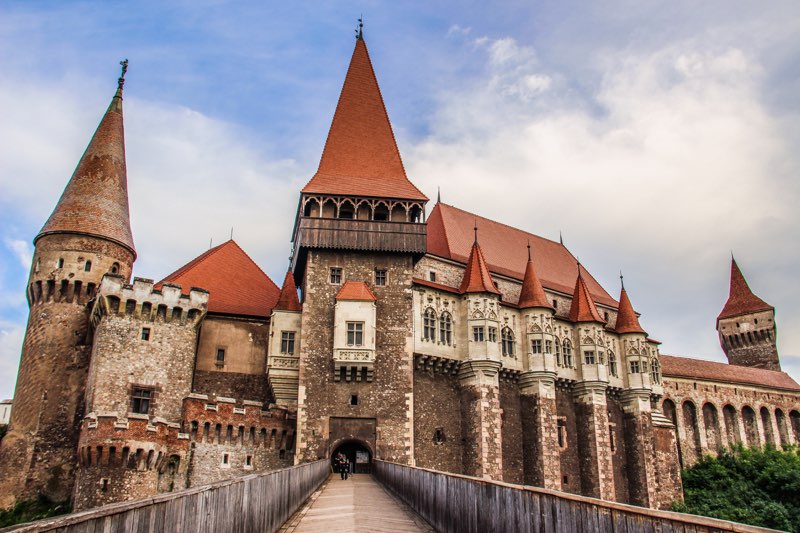 corvinus castle