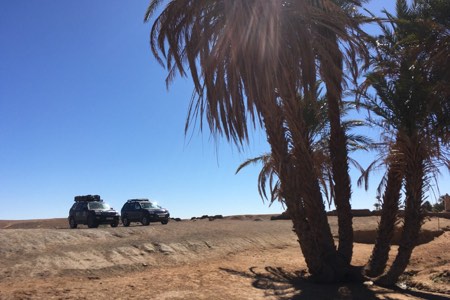 Land Cruiser Prados in the Sahara Desert overlanding1 Land cruiser overlanders in Sahara