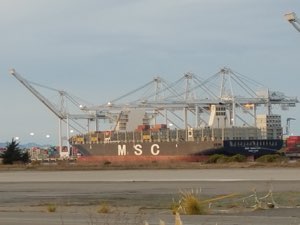 ship being loaded with 3rd gen 4runner overlanding vehicle shipping