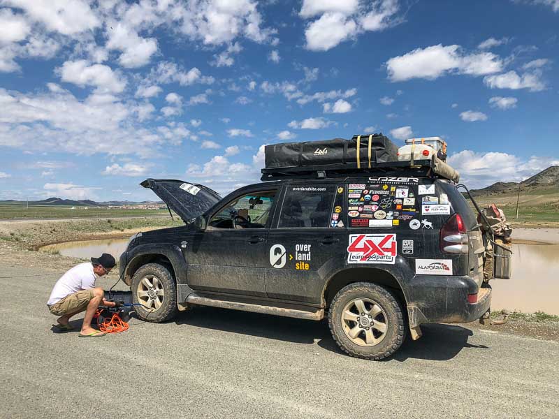 checking the tire pressure correct tire pressures