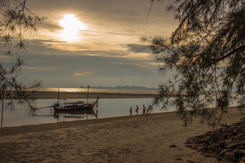 overlanding in thailand