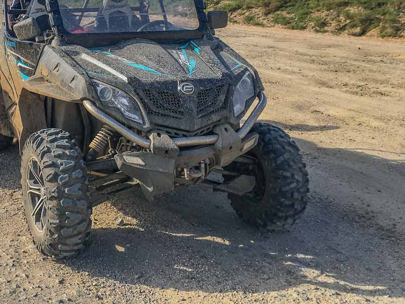 side by side equipped with the best winch warn winch 5000